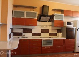 Сдам в аренду 2-комнатную квартиру, 79 м2, Курск, проспект Победы, 26