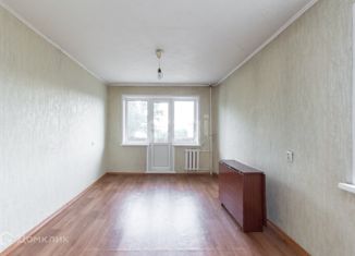 Продаю 2-комнатную квартиру, 42.3 м2, Барнаул, улица Антона Петрова, 201