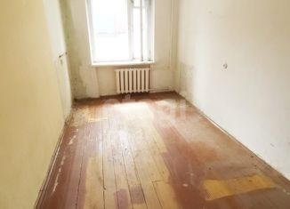 Продается 2-комнатная квартира, 42.2 м2, Владивосток, улица Фадеева, 2