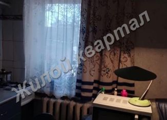 Продается 1-комнатная квартира, 30 м2, Каменск-Шахтинский, проспект Карла Маркса, 67