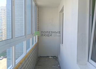 Продается 2-комнатная квартира, 48.3 м2, Киров, Современная улица, 13