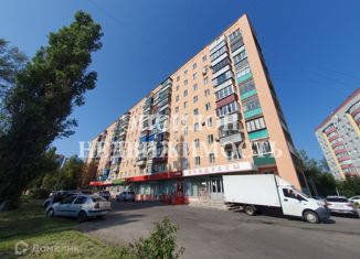 Продается трехкомнатная квартира, 55.4 м2, Курск, Интернациональная улица, 2