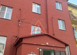 Продам 3-комнатную квартиру, 60.6 м2, Астраханская область, Солнечная улица, 2к1