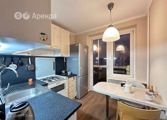 Сдаю 1-ком. квартиру, 30 м2, Москва, улица Медиков, 1/1к1, улица Медиков
