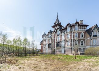 Продаю таунхаус, 364 м2, поселок дома отдыха Озера, Озёрная улица