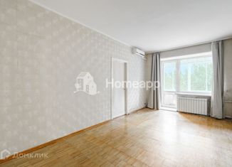 Продажа 2-комнатной квартиры, 44 м2, Москва, улица Ватутина, 5к2, улица Ватутина