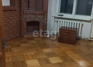 Продажа 3-комнатной квартиры, 71 м2, село Береговое, улица Комарова, 2