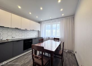 Сдается в аренду трехкомнатная квартира, 89.8 м2, посёлок Парголово, Тихоокеанская улица, 14к1