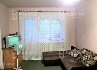 Продаю 2-комнатную квартиру, 45.7 м2, Волгоградская область, Мариупольская улица, 10