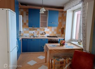 Сдается двухкомнатная квартира, 60 м2, Ставропольский край, улица Дзержинского, 41