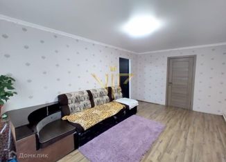 Продажа трехкомнатной квартиры, 61 м2, поселок Прохладный, Коммунистическая улица, 32