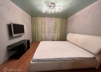 Продается двухкомнатная квартира, 64.5 м2, Тюменская область, микрорайон 16А, 90