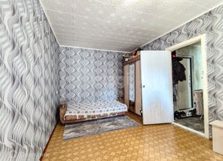 Продажа 2-комнатной квартиры, 42 м2, Новосибирск, улица Гоголя, 201, метро Золотая Нива