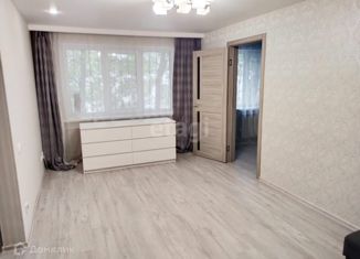 Продам 2-комнатную квартиру, 43 м2, Самара, улица Мориса Тореза, 135, метро Спортивная