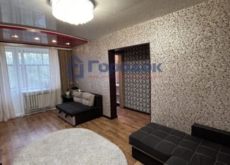 Продается 2-комнатная квартира, 42.6 м2, Каменск-Уральский, улица Калинина, 70