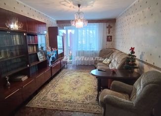 Сдаю в аренду трехкомнатную квартиру, 60 м2, Симферополь, улица Крымских Партизан, 3, Центральный район