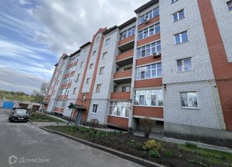 Продажа двухкомнатной квартиры, 66.1 м2, Рыльск, улица Энгельса, 18А