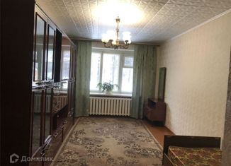 Продается трехкомнатная квартира, 58.3 м2, Кировская область, улица Монтажников, 28