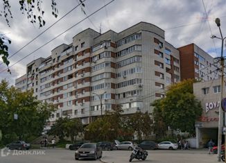 Двухкомнатная квартира на продажу, 71 м2, Екатеринбург, метро Чкаловская, улица Щорса, 24