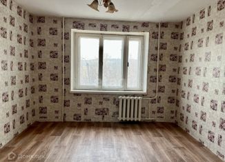 Продаю комнату, 13 м2, Миасс, улица Павших Борцов, 2