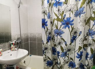 Продаю однокомнатную квартиру, 35 м2, Нижний Новгород, метро Пролетарская, проспект Бусыгина, 47А