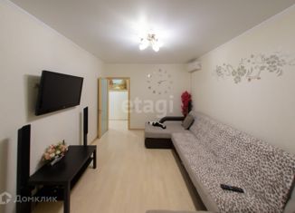 Продаю 2-ком. квартиру, 53.6 м2, Альметьевск, проспект Строителей, 55Б