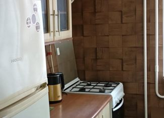 Продам 2-комнатную квартиру, 49 м2, Красноперекопск, 10-й микрорайон, 31