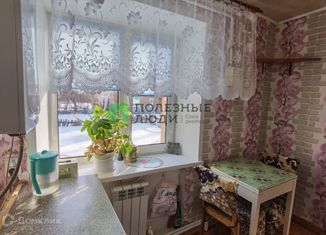 Продается 2-комнатная квартира, 40.6 м2, станция Тарханы, Заводская улица, 1