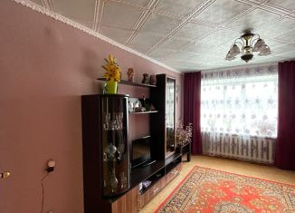 Продажа 4-комнатной квартиры, 80 м2, Белебей, улица Революционеров, 38