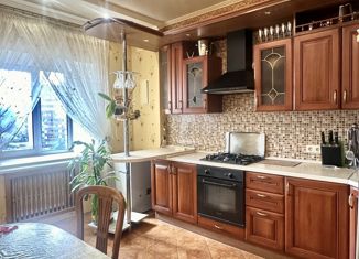 Продажа 2-комнатной квартиры, 73 м2, Казань, Советский район, проспект Победы, 230