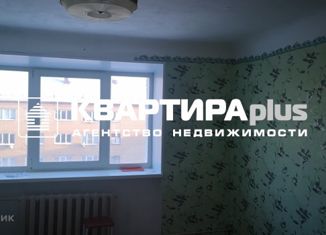 Продаю 1-ком. квартиру, 37.9 м2, Невьянск, улица Матвеева, 20