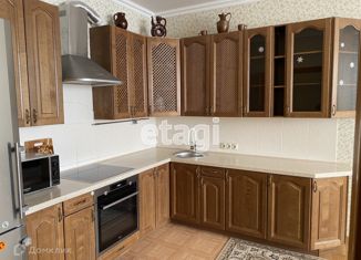 Сдам четырехкомнатную квартиру, 136 м2, Новосибирск, Ядринцевская улица, 18, метро Площадь Ленина