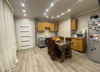 Продажа 2-ком. квартиры, 57.1 м2, Нижневартовск, улица Чапаева, 36