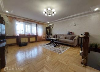 Продается 3-комнатная квартира, 116 м2, Нальчик, улица Идарова, 1А, район Телемеханика