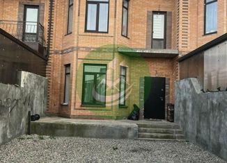 Продаю таунхаус, 165 м2, станица Ессентукская, Курганная улица, 2/5