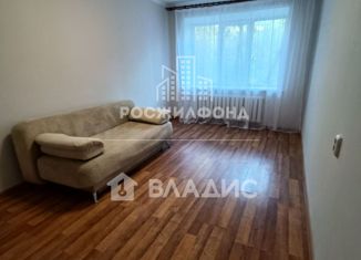 Продажа 2-ком. квартиры, 45 м2, Чита, улица Курнатовского, 76