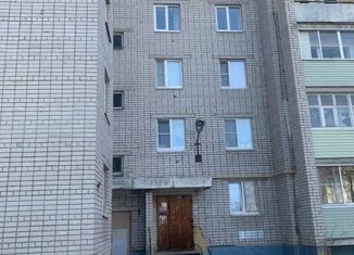 Продам трехкомнатную квартиру, 64.4 м2, Вологда, улица Пугачёва, 32А