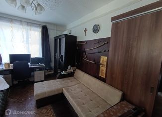 Продается 2-комнатная квартира, 55.7 м2, Волгоград, улица Гагарина, 12, Центральный район