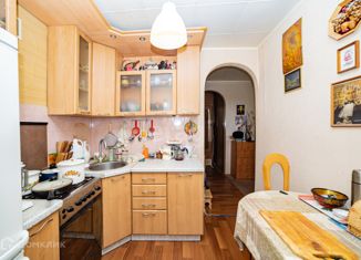 Продам 1-комнатную квартиру, 32.6 м2, Екатеринбург, улица Фурманова, 26, метро Чкаловская