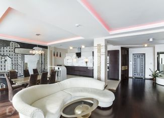 Трехкомнатная квартира на продажу, 255 м2, посёлок городского типа Гурзуф, улица Строителей, 3А, ЖК Белый Дом