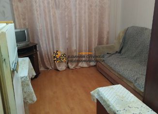 Сдается в аренду 1-комнатная квартира, 17 м2, Уфа, улица Ферина, 1/2