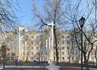 Двухкомнатная квартира на продажу, 56 м2, Москва, улица Доватора, 4/7, улица Доватора