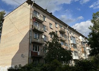 Продается 4-ком. квартира, 73.8 м2, деревня Глинка, Центральная улица, 8