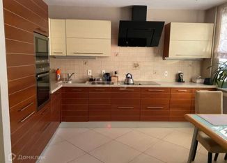 Продажа 3-ком. квартиры, 141 м2, Ухта, улица М.К. Сидорова, 7