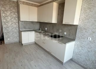 Продам 1-комнатную квартиру, 44 м2, Екатеринбург, улица Азина, 22/7, ЖК Мельница