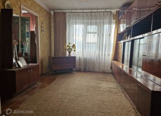 Продажа 4-комнатной квартиры, 62 м2, Армавир, улица Энгельса, 101
