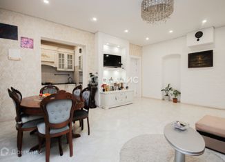 Трехкомнатная квартира на продажу, 102.7 м2, Санкт-Петербург, Кирочная улица, 47, метро Площадь Восстания