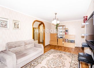 Продается трехкомнатная квартира, 56.3 м2, Новосибирск, улица Немировича-Данченко, 139, метро Студенческая