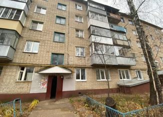 Продается 2-комнатная квартира, 42.1 м2, посёлок Строитель, микрорайон Северный, 26