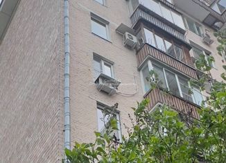 Продажа трехкомнатной квартиры, 57 м2, Москва, метро Университет, Ленинский проспект, 85
